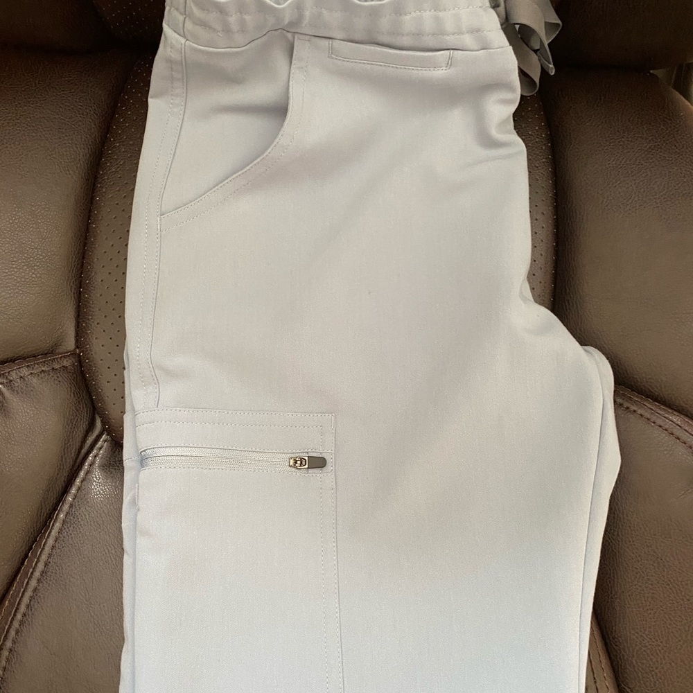 Figs Dusty Blue Yola